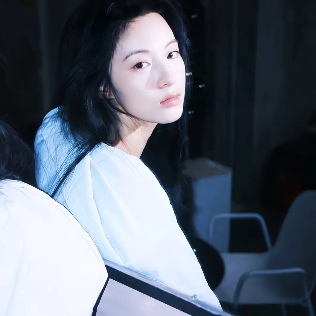 你纳新贵！铮铮铁骑跪接我登基